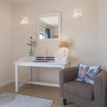 Mar Apartment *