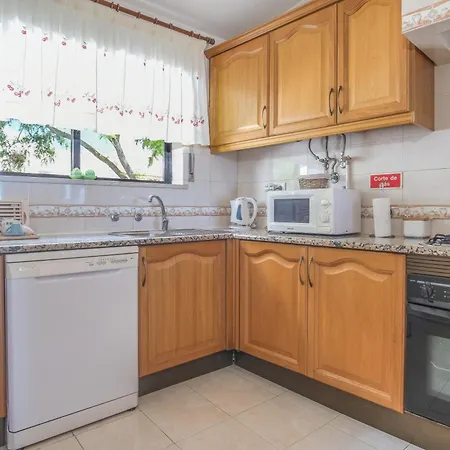 Mar Apartment *